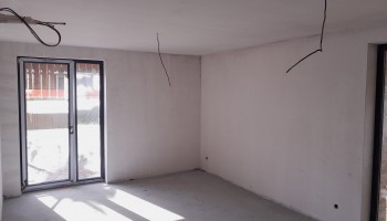 Říjen 2022